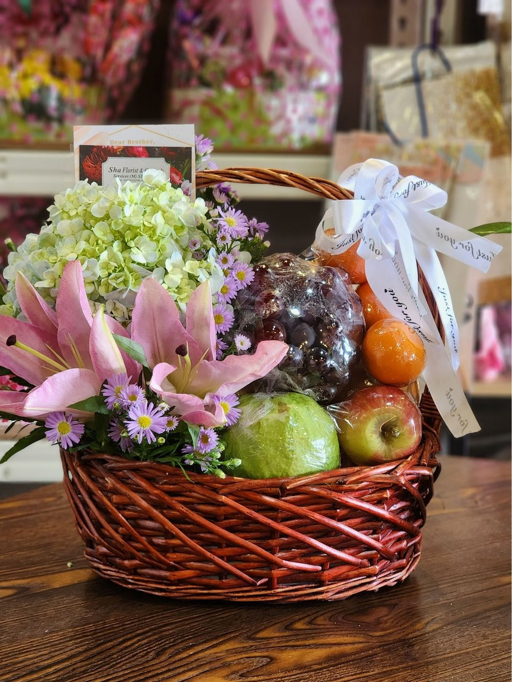 Rattan basket arrangement