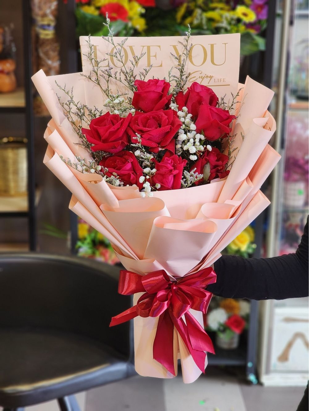 8 Rose Bouquet with Baby's Breathe and Caspia