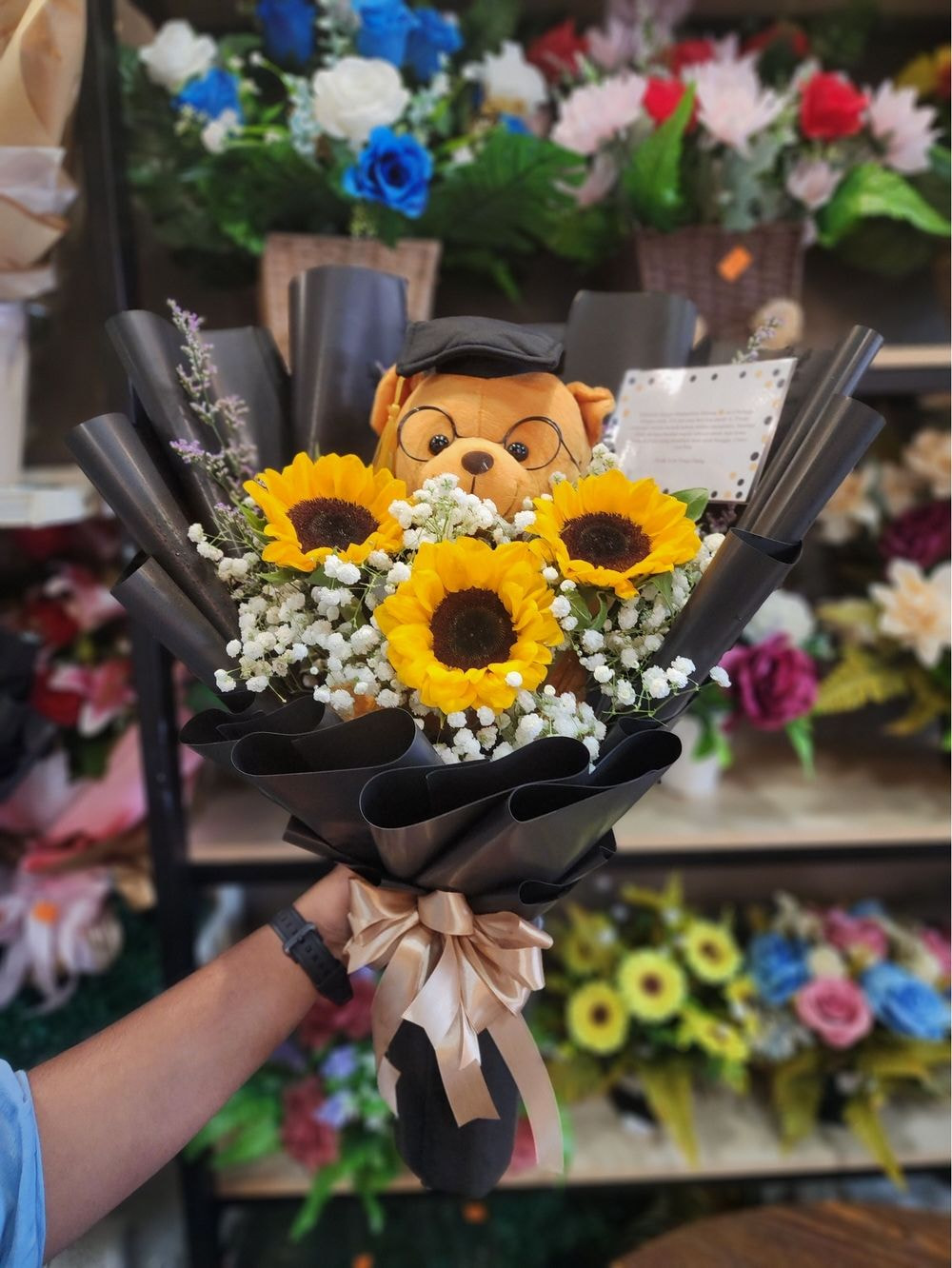 Medium Size : 3 Sunflower + Baby Breath Graduation Bouquet + Teddy Bear ( Medium Size)