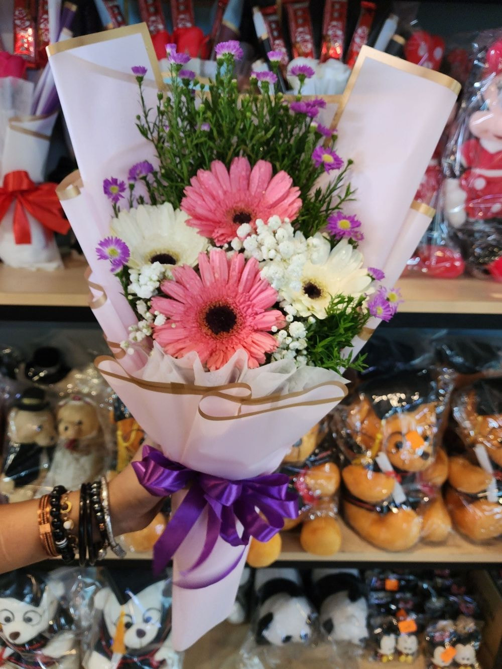 Large size: 4 Daisy Flower with Baby Breath, Purple Peacook