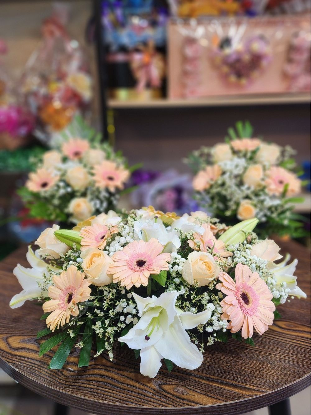 Oval Shape Arrangement