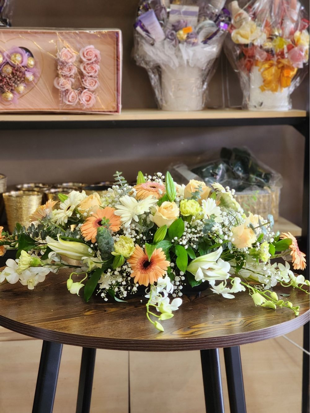 Oval Shape Arrangement