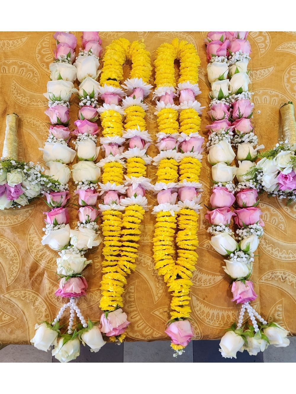 Whole Rose Garland - E
