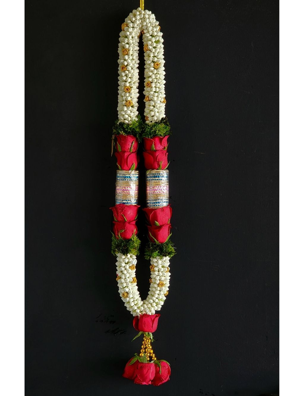 Crepe Jasmine with Red Rose & Preferred Colours of Bangles