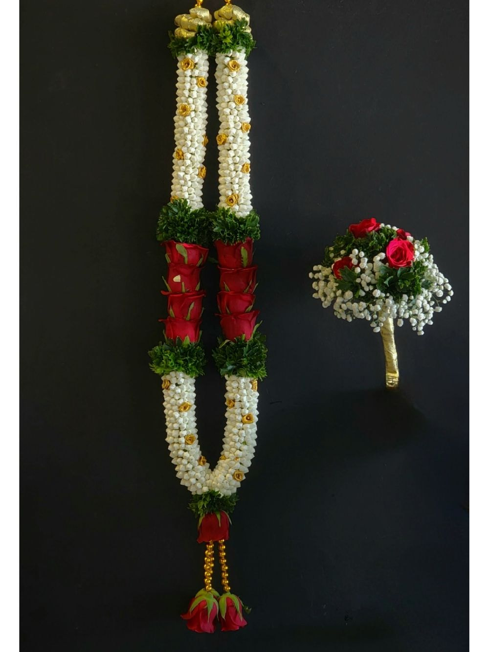 Crepe Jasmine with Tea Leaf & Whole Rose Garland ,Artificial Mini Rose - 1
