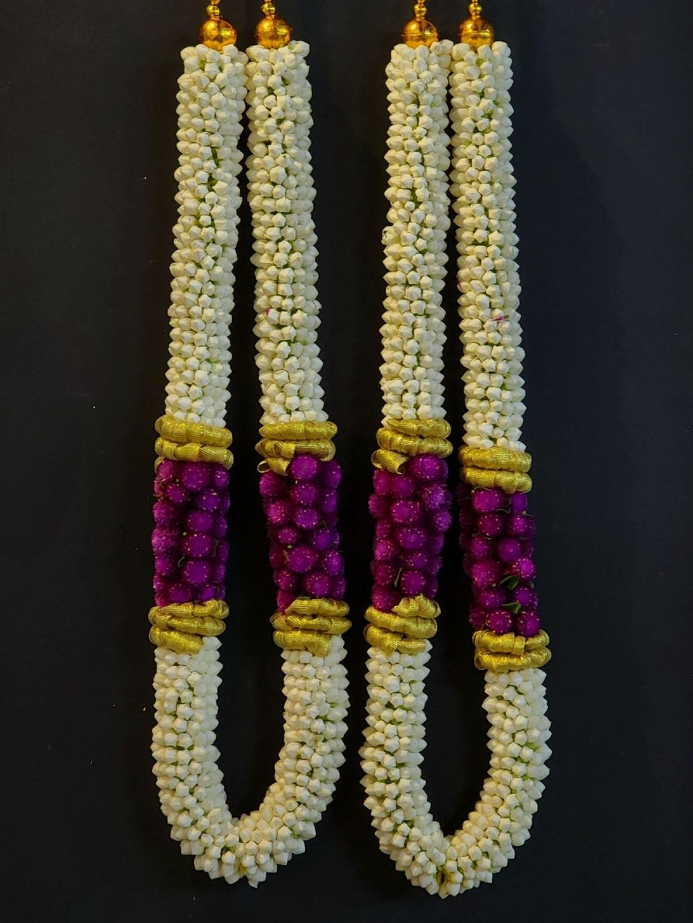 Round Crepe Jasmine Garland with & Gold Ribbon