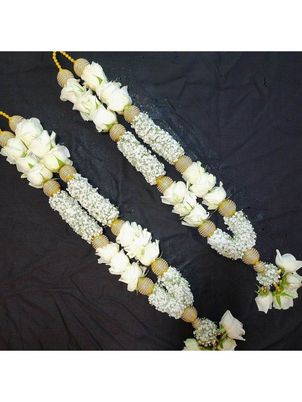 Whole Rose Garland with Baby Breathe & Gold Ornaments