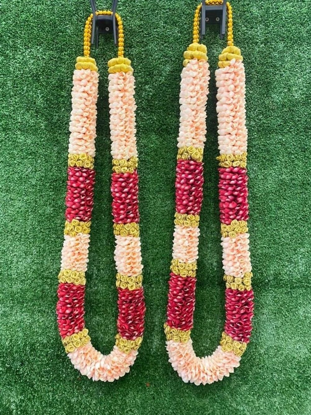 Garland with Rose Petals & Ribbon