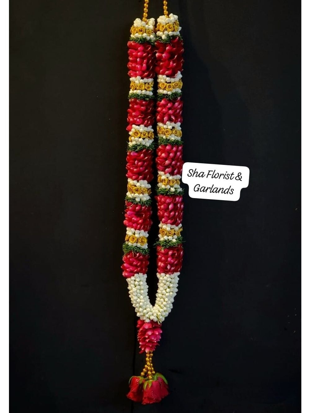 Crepe Jasmine Garland with Rose Petals