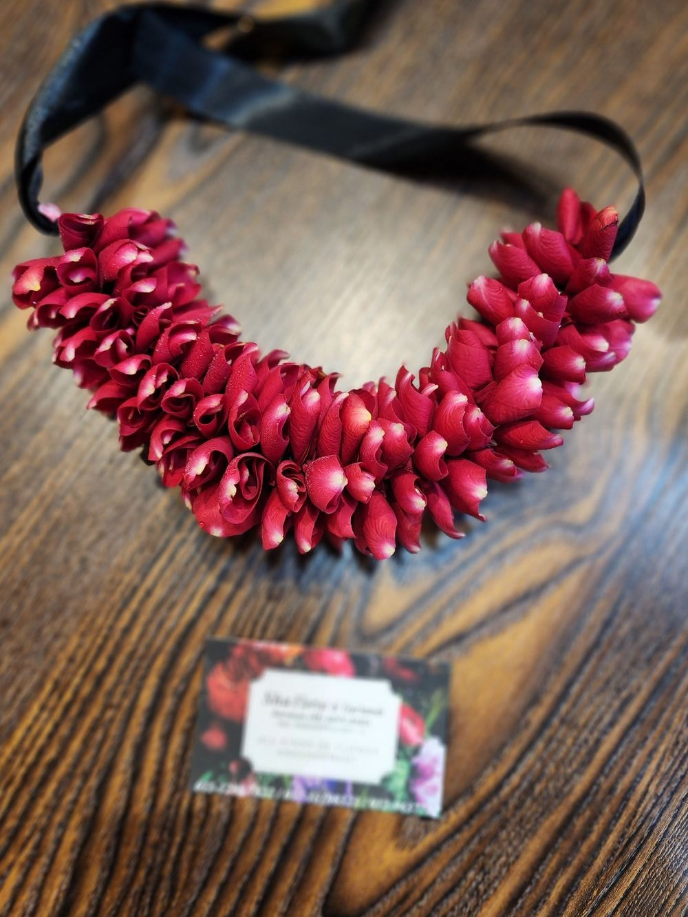6inch - Hair Arrangement with Rose Petals