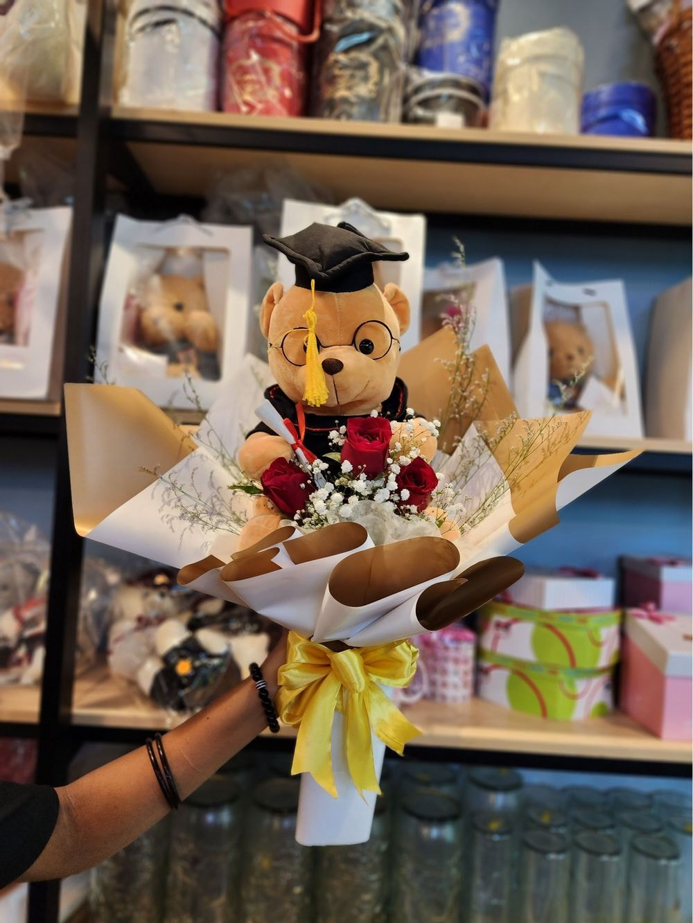 Medium Size : 3 Rose Graduation Bouquet + 1 Medium Teddy Bear
