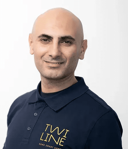 Image of YUNUS MEMISBEY Image of YUNUS MEMISBEY