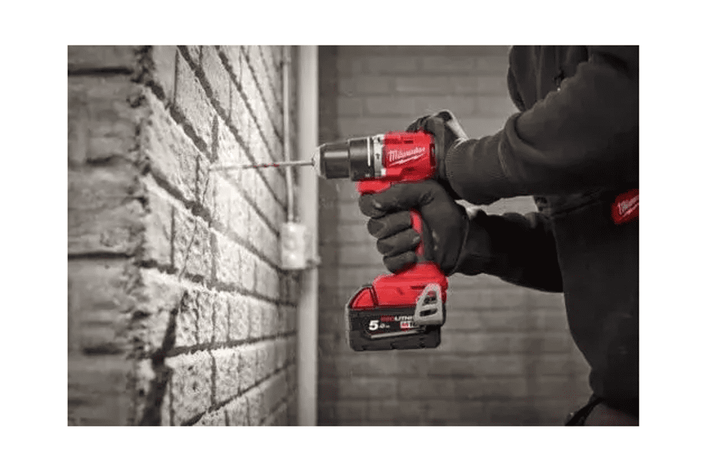 KOMPAKTNI BREZKRTAČNI UDARNI VRTALNIK M18 BLPDRC-0X  MILWAUKEE