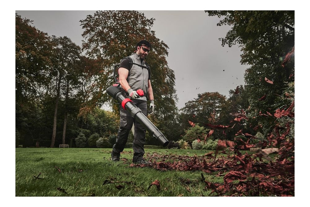 DVOBATERIJSKI NAHRBTNI PUHALNIK M18 F2BPB-0 MILWAUKEE DVOBATERIJSKI NAHRBTNI PUHALNIK M18 F2BPB-0 MILWAUKEE