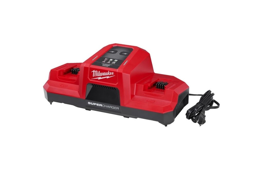 SUPER POLNILNIK M18 DBSC Z DVEMA POLNILNIMA MESTOMA MULWAUKEE