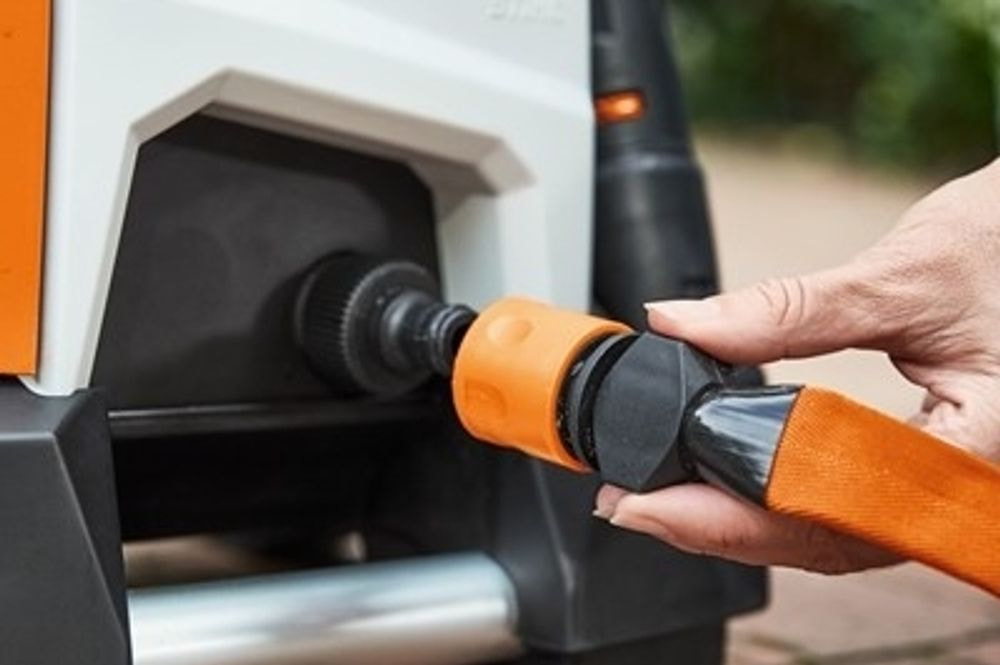 ČISTILEC VISOKOTLAČNI STIHL RE 130 PLUS 