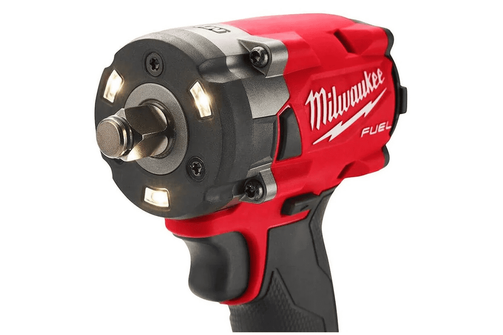 AKU UDARNI KOMPAKTNI VIJAČNIK M18 FIW2F12-0 MILWAUKEE