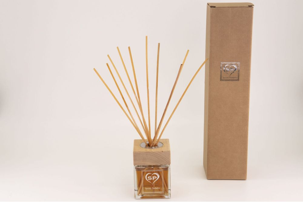 Room fragrance with wooden sticks 200 ml
