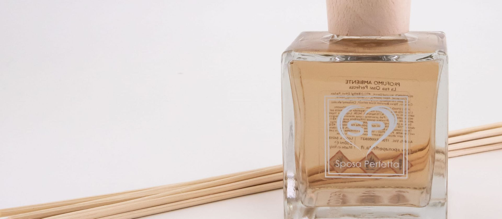 Room fragrance with wooden sticks 250 ml