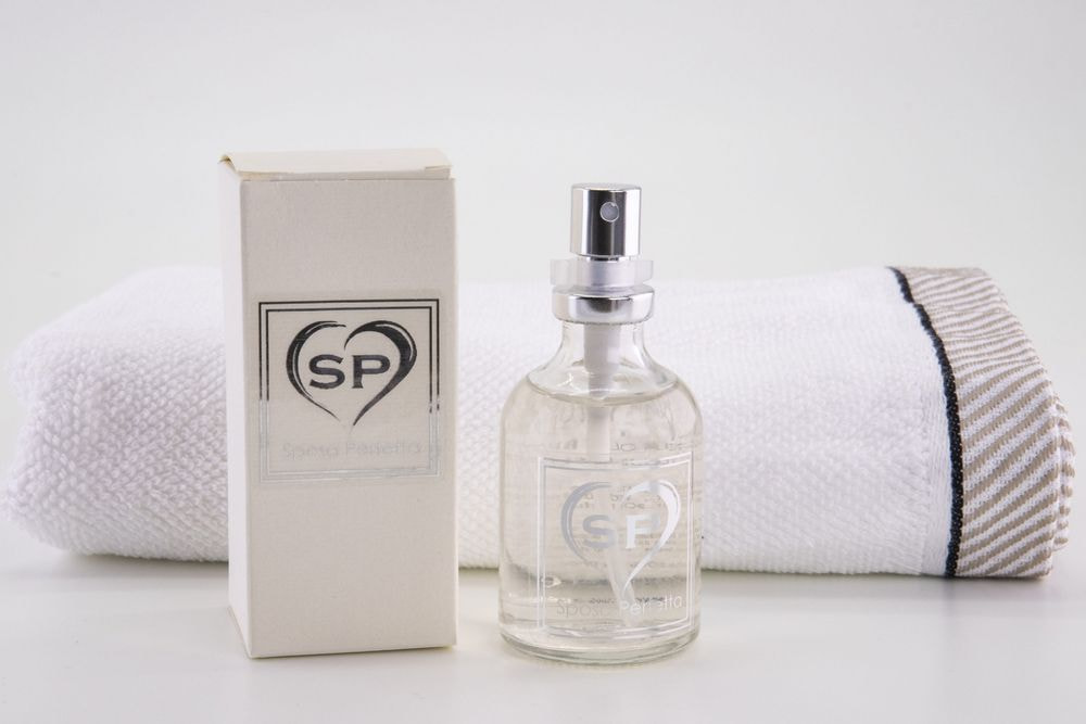 Scented water spray for fabrics 50 ml