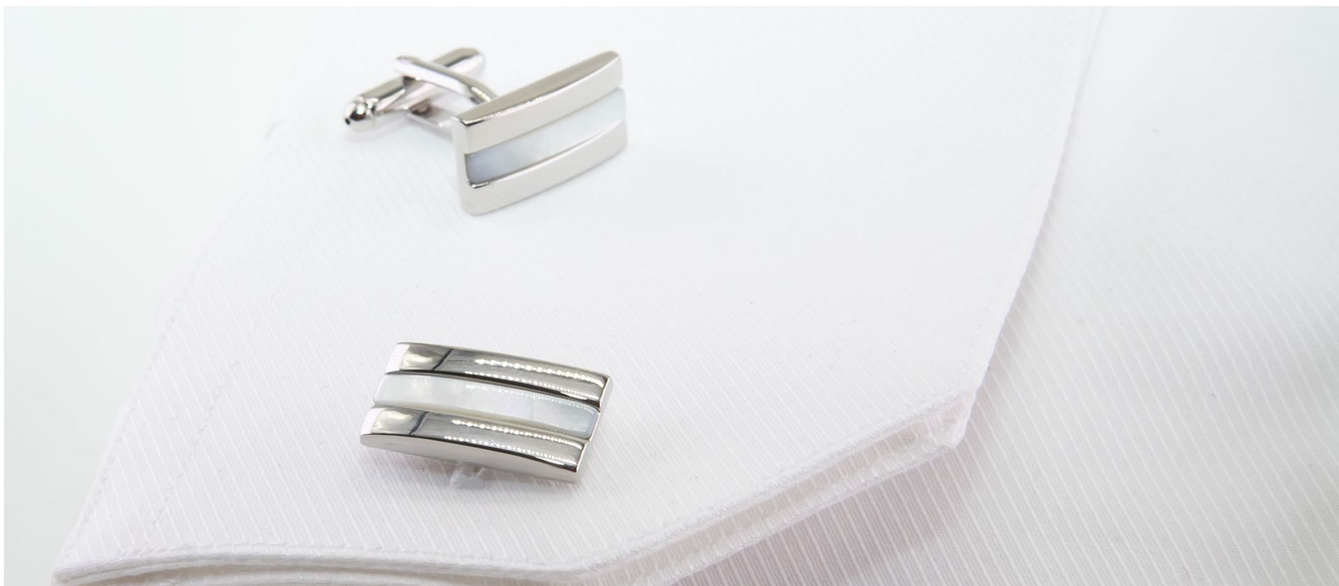 Rectangular silver and nacre cufflinks