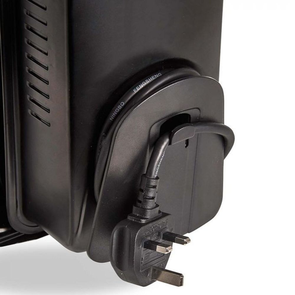 VonHaus oljni radiator 11 reber 2500W črn 2500645 VonHaus oljni radiator 11 reber 2500W črn 2500645