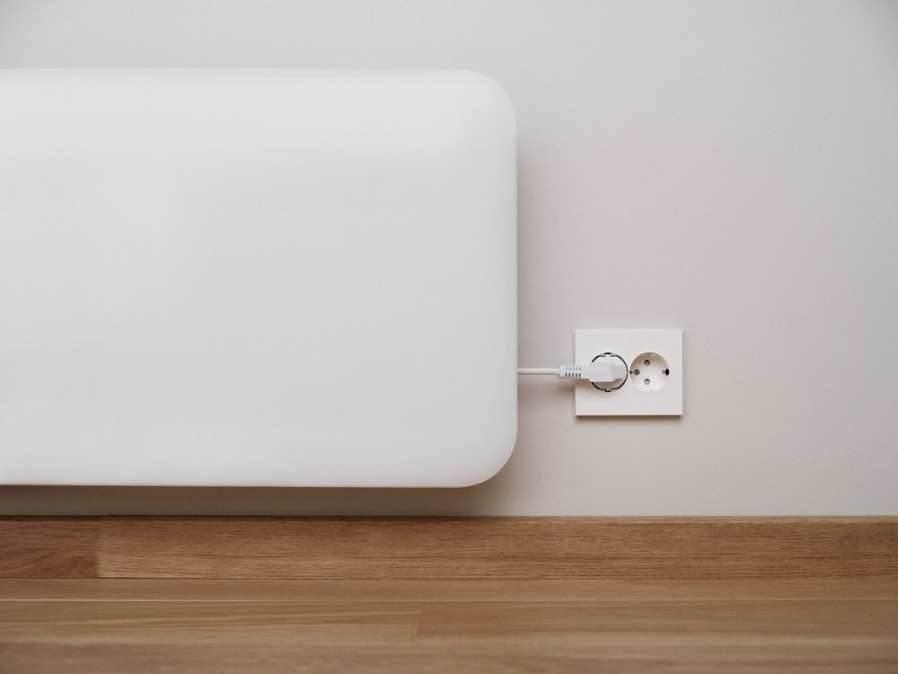 MILL panelni konvekcijski radiator Wi-Fi 1000W jeklo low profile MILL panelni konvekcijski radiator Wi-Fi 1000W jeklo low profile