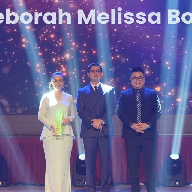 22.⁠ ⁠⁠Most Outstanding ASEAN Young Entrepreneur of the Year 2025 - Deborah