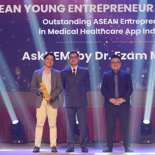 20.⁠ ⁠⁠OUTSTANDING ASEAN ENTREPRENEUR in Medical Healthcare App Industry - AskHEMI by Dr. Ezam Mat Ali