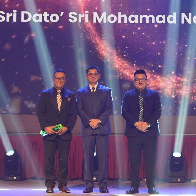 21.⁠ ⁠⁠Inspiring ASEAN Entrepreneur Mentor Award – Tan Sri Dato’ Sri Mohamad Norza Zakaria, Citaglobal Berhad