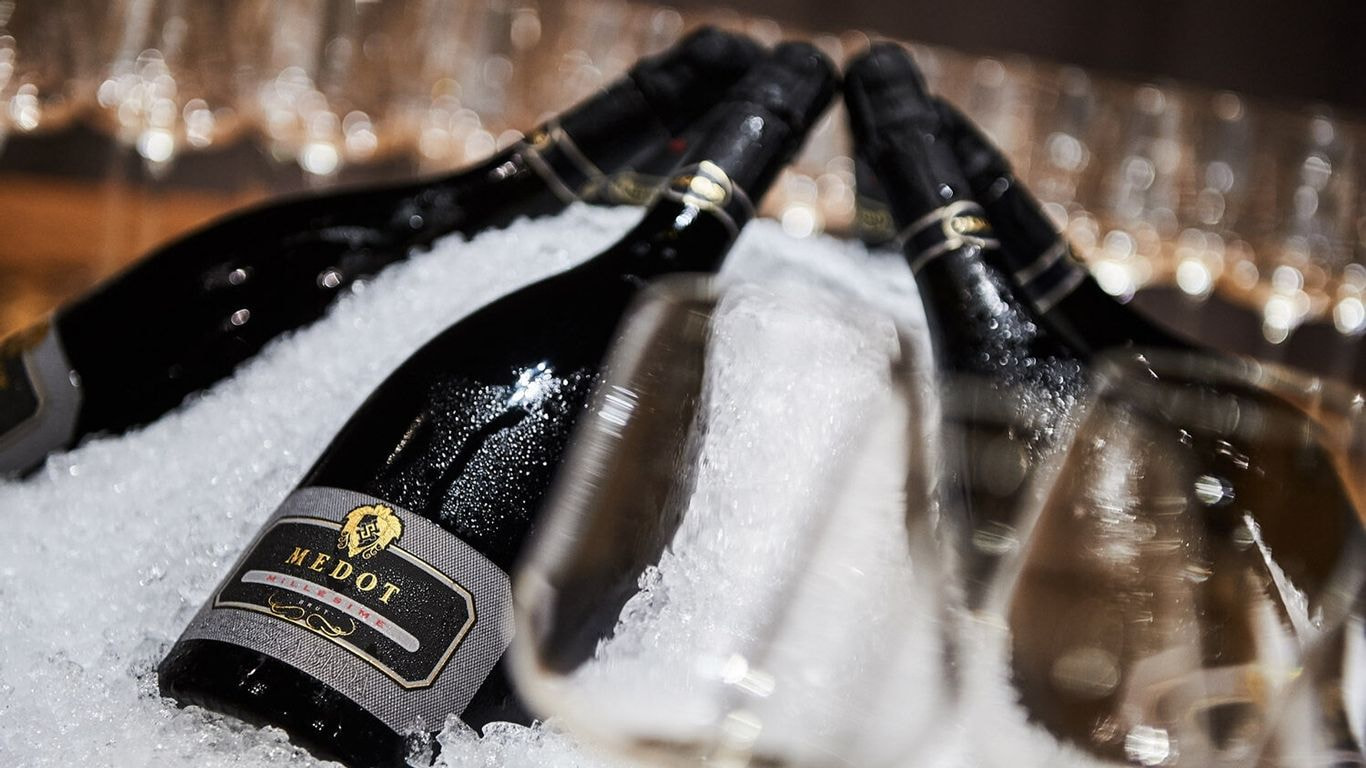 Magnum sparkling wines for celebrators and connoisseurs