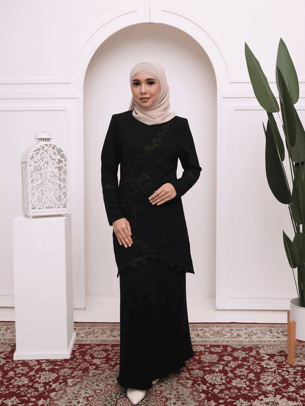 Modern Lace & Bead Baju Kurung - Jade Black