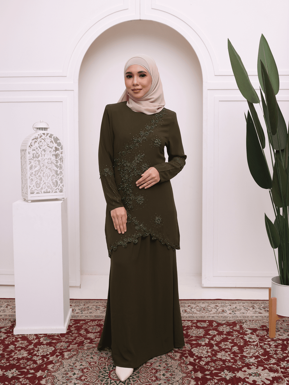 Modern Lace & Bead Baju Kurung - Midnight Brown