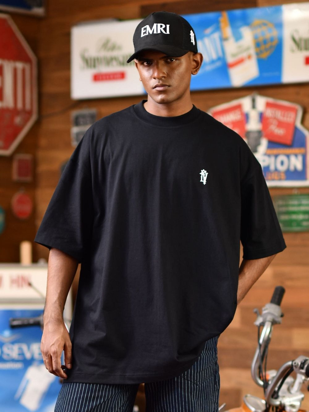 MINIMAL T-shirt - Black